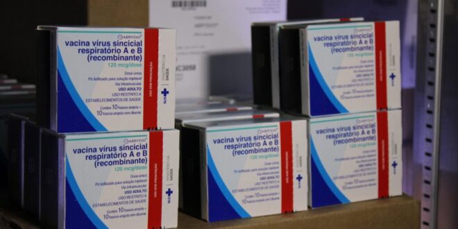 Acre recebe 3.800 doses do imunizante contra bronquiolite e inicia vacinação de gestantes