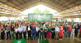 Governo do Acre entrega 200 títulos definitivos no Bujari