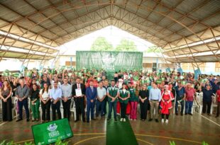 Governo do Acre entrega 200 títulos definitivos no Bujari