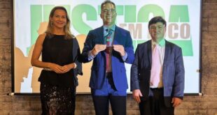 É O cara: Celso Araújo recebe prêmio Justiça em Foco 2025