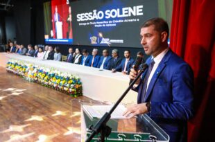 Nicolau Júnior destaca papel da Aleac na democracia durante última sessão solene do ano