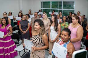 Estado certifica mulheres em cursos profissionalizantes no Juruá