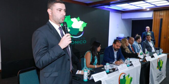 Nicolau Júnior participa da eleição do Parlamento Amazônico durante Conferência da Unale