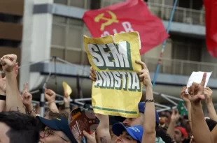 Movimentos sociais organizam ato contra "Congresso inimigo do povo" neste domingo