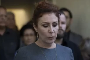 Mulher está numa cadeia na Itália: cassação de Zambelli é aprovada pela CCJ da Câmara