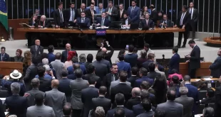 À nação brasileira: Câmara vem numa escalada de práticas incompatíveis com a democracia