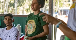 Seringueiras criam coletivo para manter jovens no campo: ‘O extrativista preserva a floresta’