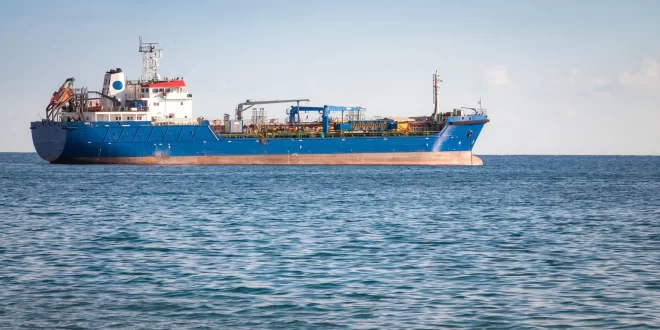 Piratas oficiais: EUA interceptam cargueiro entre China e Irã e confiscam a carga