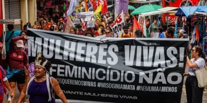Movimento redpill transformou misoginia em ferramenta eleitoral, diz Carolline Sardá