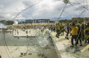 Mea Culpa: autor de PL da Dosimetria confirma que projeto estimula novos golpes