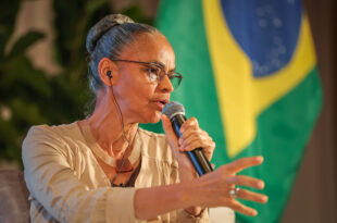 Marina Silva sofre fratura na coluna vertebral e é hospitalizada em Brasília