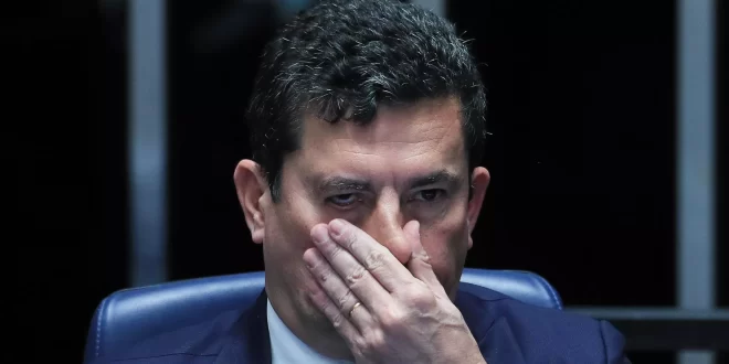 Se lascou: Polícia Federal encontra prova documental de crime cometido por Sergio Moro