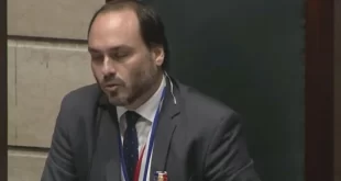 Carlos Bolsonaro ganha cargo no PL após renunciar ao mandato de vereador