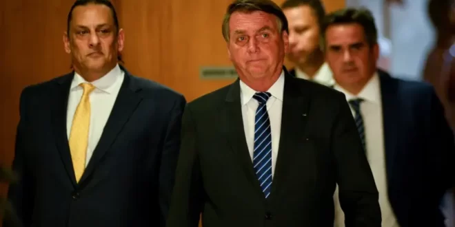 Ex-advogado de Bolsonaro é condenado à prisão por chamar mulher de “macaca”