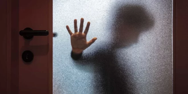 Violência no Brasil: país registrou 593 mil denúncias de abuso infantil online em 2024