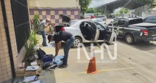 Violência em Rio Branco: perícia papiloscópica é realizada em apartamento e veículo de Moisés Alencastro