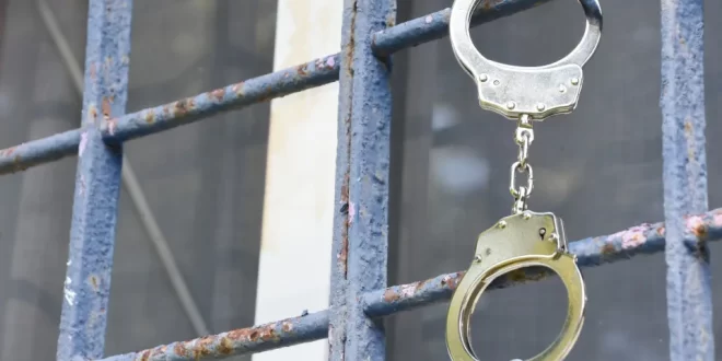 Com ajuda de hacker preso, 4 detentos fogem de presídio de BH com alvarás falsos