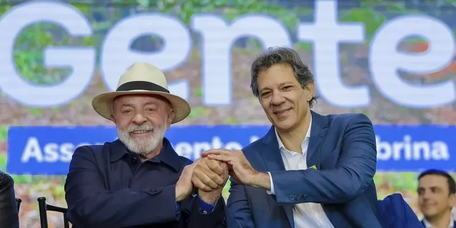 Brasil fecha 2025 com desemprego mínimo, renda recorde e inflação sob controle