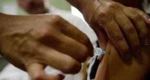 Brasil pode ampliar liderança na saúde global após crise sanitária nos EUA em 2025