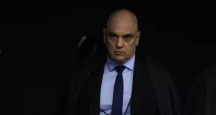 Ataques infundados: a democracia resiste em Alexandre de Moraes