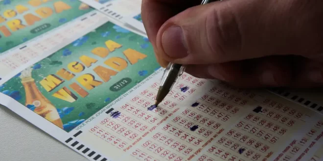 Grupo aposta R$ 13 milhões para tentar ganhar R$ 1 bilhão na Mega da Virada
