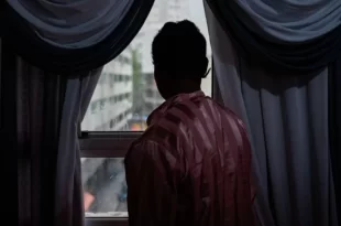 Imigrantes angolanos vivem sob ameaça de despejo no centro de São Paulo