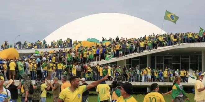 Argentina decide extraditar cinco brasileiros foragidos do 8/1