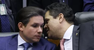 Solidariedade criminosa: Motta burlou Constituição para blindar bolsonaristas foragidos