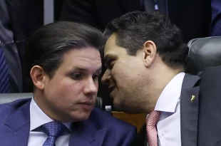 Solidariedade criminosa: Motta burlou Constituição para blindar bolsonaristas foragidos