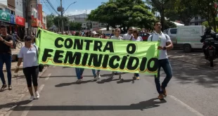 Onda de feminicídio: homem abandona corpo de mulher em carrinho de supermercado