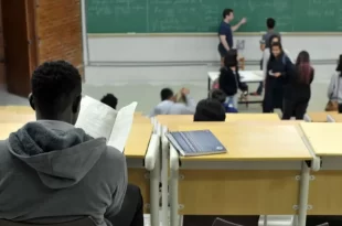 Violência e censura afetam nove em cada dez professores brasileiros