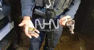 Violência em Rio Branco: mãe é presa ao tentar recuperar arma escondida pelo filho em área de mata