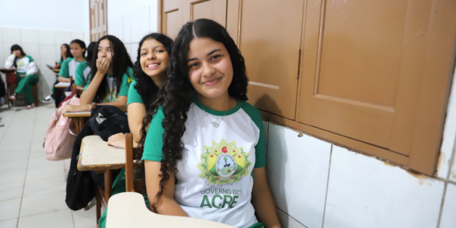 Educação intensifica preparativos para início do ano letivo e integralização de 24 novas escolas em 2026