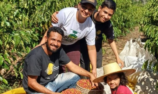 Cafeicultores são selecionados para abastecer o Programa Nacional de Alimentação Escolar no Acre