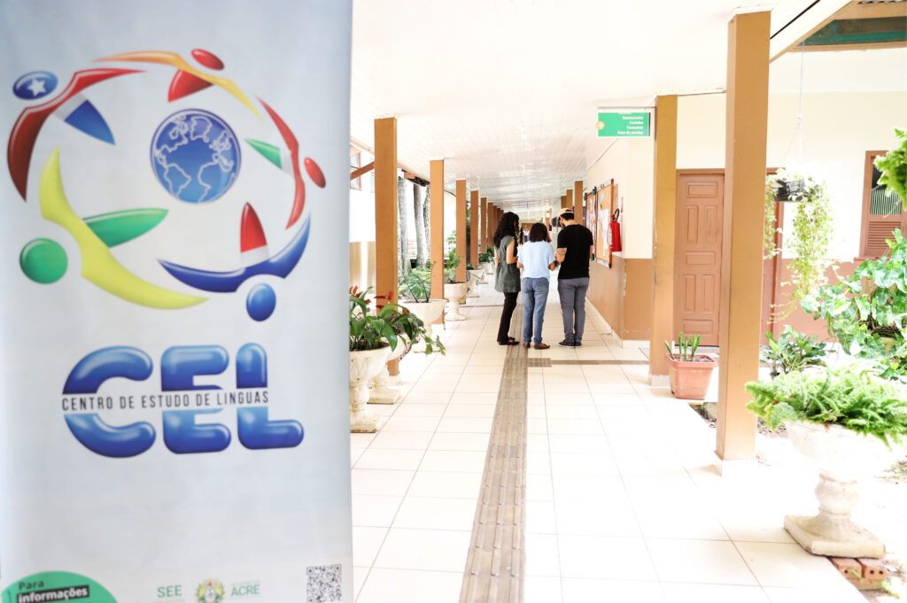 Governo do Acre abre mais de 700 vagas gratuitas em cursos de línguas para o primeiro semestre de 2026