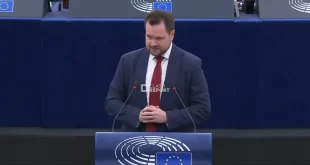 Fuck You: em discurso no Parlamento Europeu, deputado dinamarquês manda Trump sifu