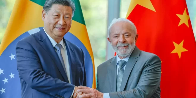 Xi Jinping liga para Lula: Brasil e China devem aprofundar cooperação e fortalecer a ONU