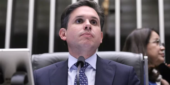 Turma da pesada: Lei que regulamenta mercado de carbono cria mercado compulsório suspeito de relação com pai de Vorcaro