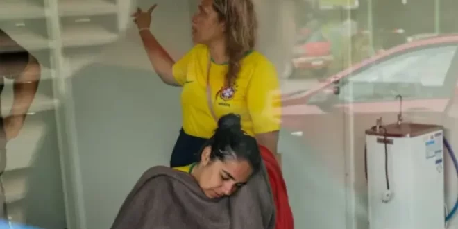 Mulher atingida por raio durante caminhada de Nikolas é transferida para a UTI