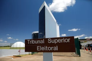Ops! Deu ruim: pesquisa que põe Flávio à frente de Lula é de consultoria mexicana sem registro no TSE