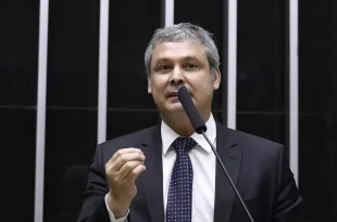 PT condena agressão dos EUA à Venezuela e 'conclama os democratas a defender a soberania latino-americana'