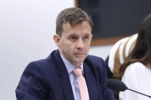 PF investiga deputado Eduardo Velloso por desvio de emendas