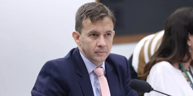 PF investiga deputado Eduardo Velloso por desvio de emendas