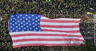 Ao celebrarem bombas na Venezuela, presidenciáveis elegem Trump como chefe