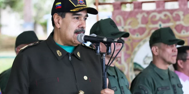 Militares venezuelanos intimidam Trump