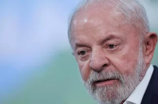 Lula sanciona lei que proíbe descontos automáticos em benefícios do INSS