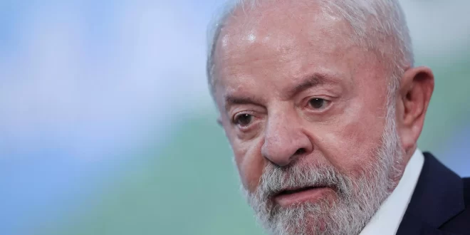 Lula sanciona lei que proíbe descontos automáticos em benefícios do INSS
