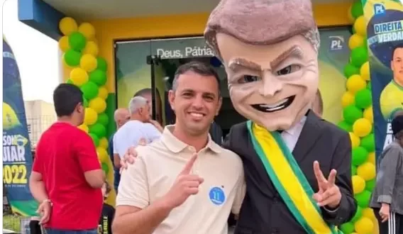 Prefeito bolsonarista de Garopaba é preso por corrupção; é o 29º em SC desde 2021