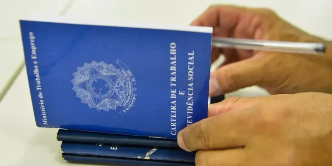 Teto do seguro-desemprego aumenta para R$ 2.518,65 após reajuste