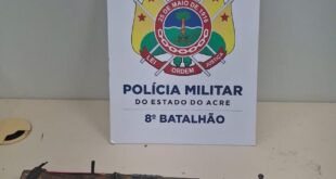 Violência no Acre: dupla é presa após tentar arrombar comércio na BR-364 e abandonar armas caseiras durante fuga